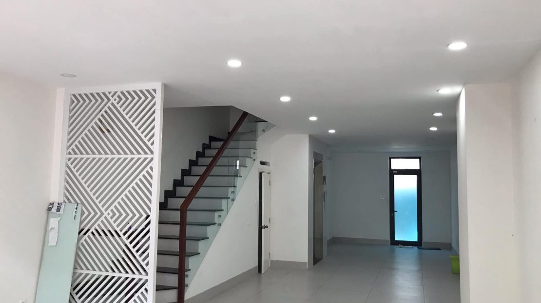 Cho thuê Shophouse hoàn thiện có thang máy ở KĐT Lakeview City, P. An Phú, TP. Thủ Đức