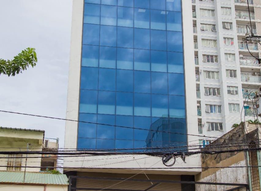 Tòa nhà mặt tiền Quốc lộ 13 - Bình Thạnh