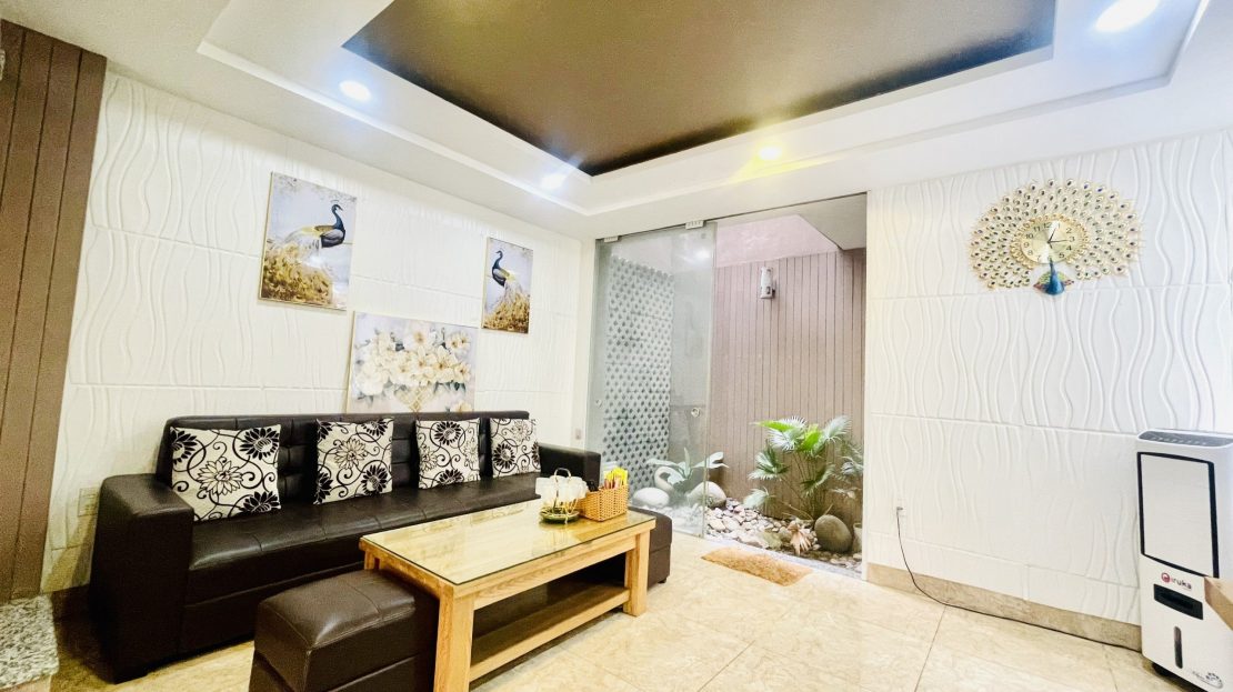 Bán nhà góc 2 mặt tiền, đường 54, P. Bình Trưng Đông