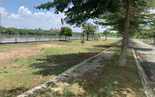 Nền biệt thự mặt tiền sông Ông Nhiêu, KDC Tân Cảng