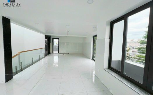 CHO THUÊ NHÀ NGUYÊN CĂN GÓC 2MT KHU DÂN CƯ GIA HOÀ, PLB, QUẬN 9