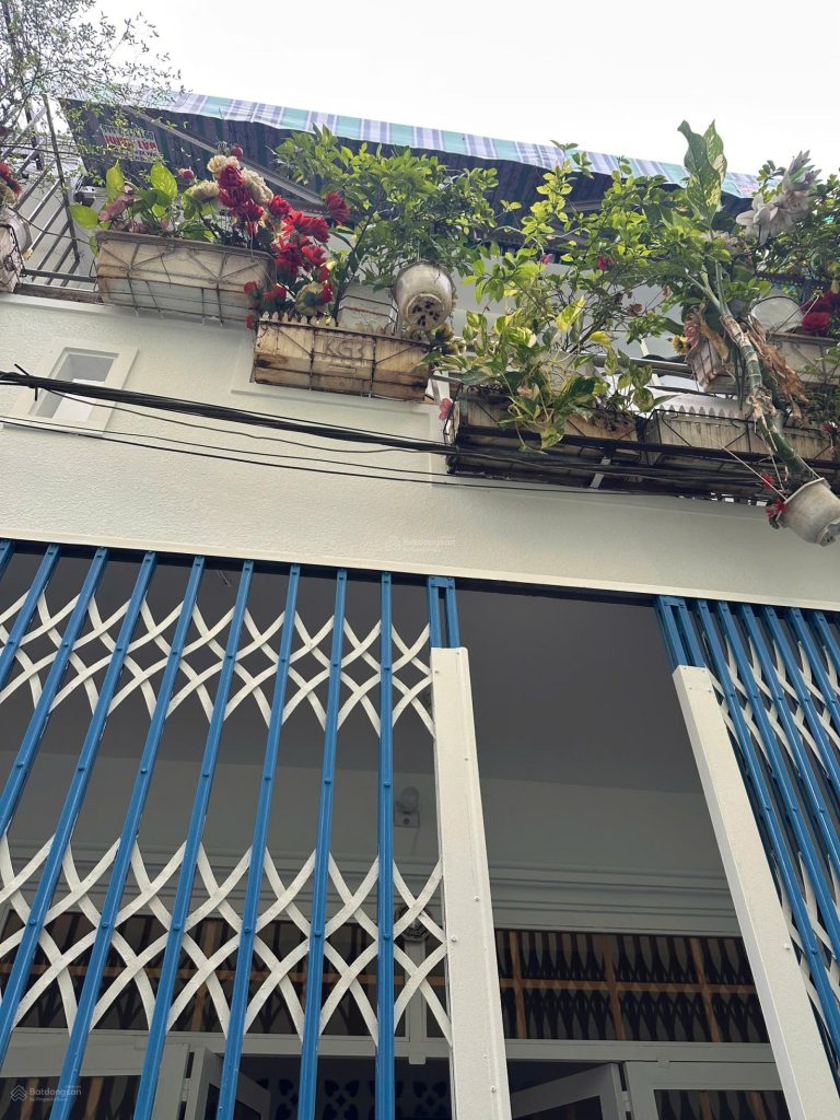 Nhà hẻm 2 sẹc Lê Văn Việt – 2 tầng 65m2 DTSD – Sổ riêng, cao ráo không ngập
