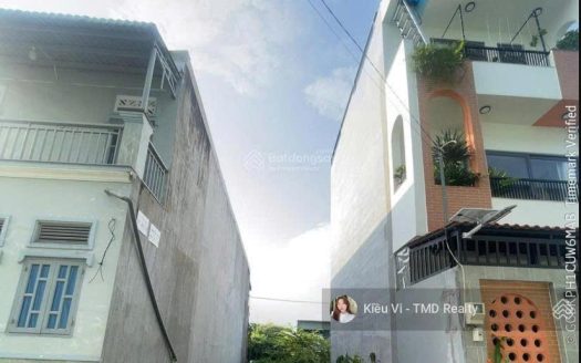 Bán lô đất hẻm đường Bưng Ông Thoàn Quận 9 gần Villa Park giá 4ty050 sổ hồng riêng xây tự do